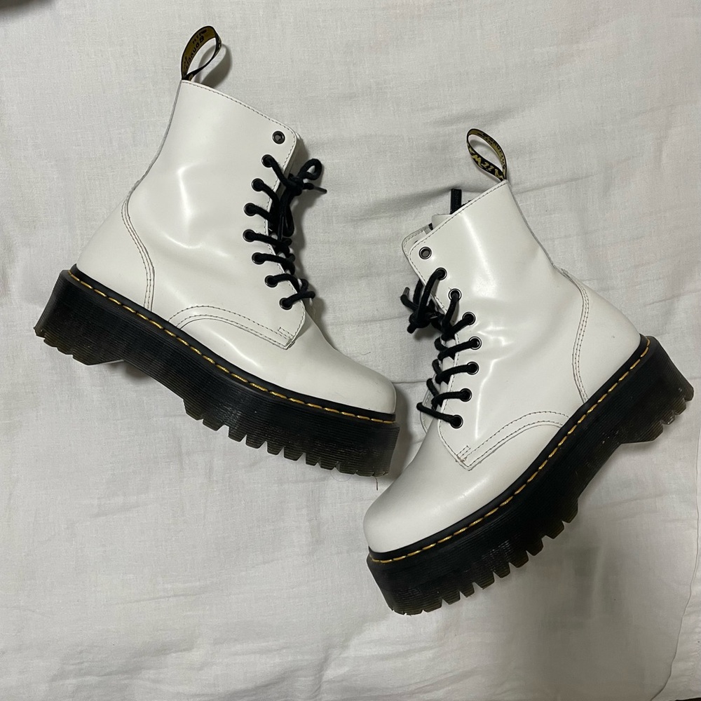 Dr marten Jadon